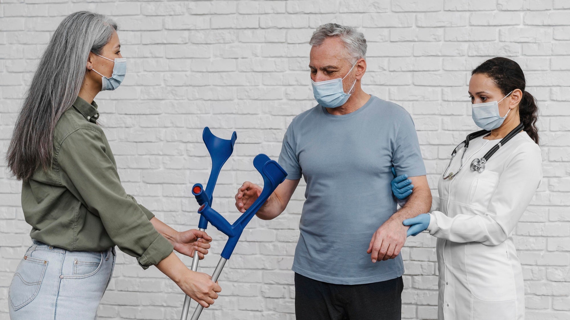 Rheumatoid Arthritis in the USA: Stats and Must-Have Tools for Relief